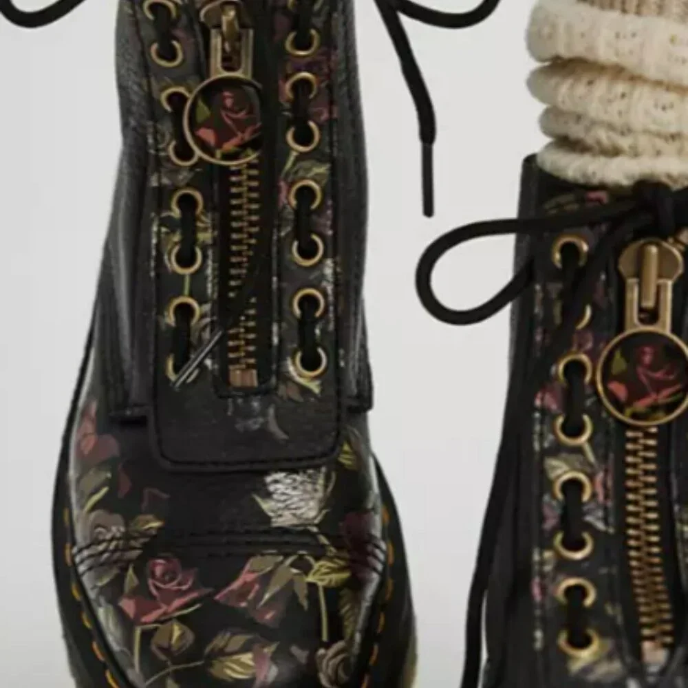 DR. MARTENS SINCLAIR DECAYED ROSES LEATHER PLATFORM BOOTS MSRP$280 Most Beloved - Picture 16 of 16